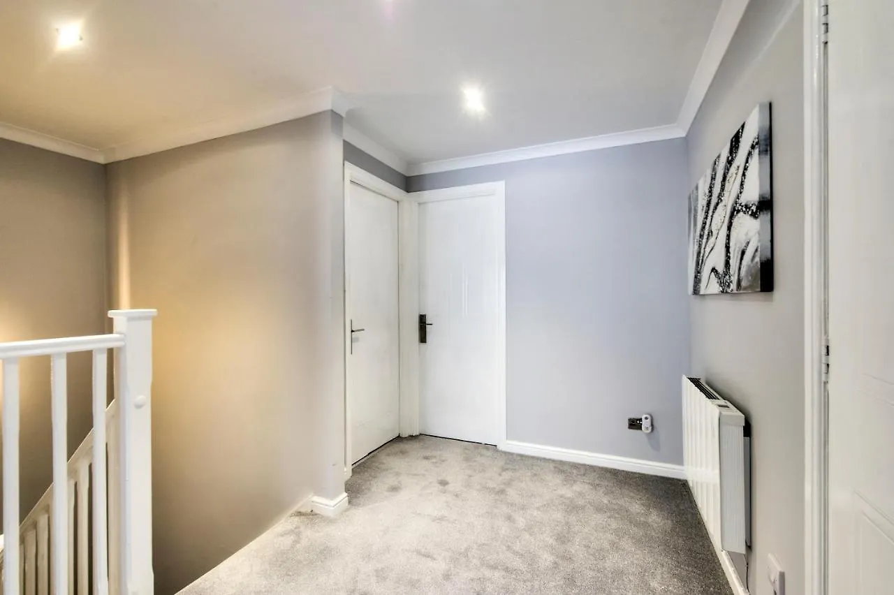 Spacious 4Br City Centre Apartment W/ Free Parking Édimbourg 0*,  Royaume-Uni
